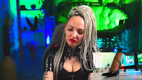Snapshot of monicamaxwel chatting on 03/01/25, 06:32 Monika online show from 03/01/25, 06:32