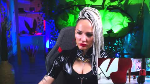 Snapshot of monicamaxwel chatting on 03/06/25, 06:37 Monika online show from 03/06/25, 06:37