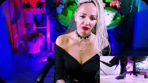 Snapshot of monicamaxwel chatting on 09/26/25, 11:03 Monika online show from 09/26/25, 11:03