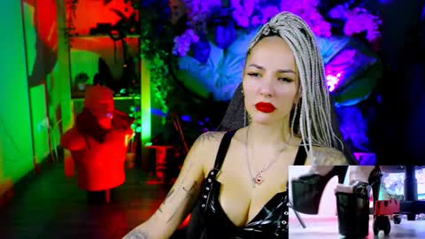 Monika online show from 01/12/26, 11:15