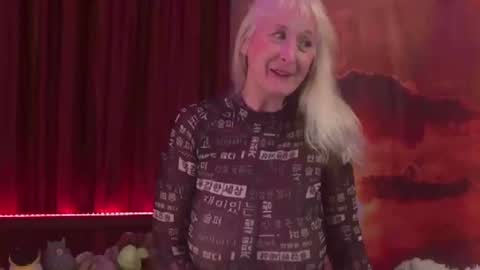 Snapshot of monicutex chatting on 12/14/24, 03:07 Monika online show from 12/14/24, 03:07