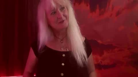 Snapshot of monicutex chatting on 09/16/25, 01:50 Monika online show from 09/16/25, 01:50