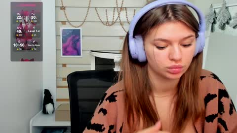 Snapshot of monika_youu chatting on 01/07/25, 03:54 Monika online show from 01/07/25, 03:54