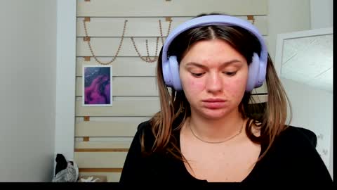 Snapshot of monika_youu chatting on 01/22/25, 03:18 Monika online show from 01/22/25, 03:18