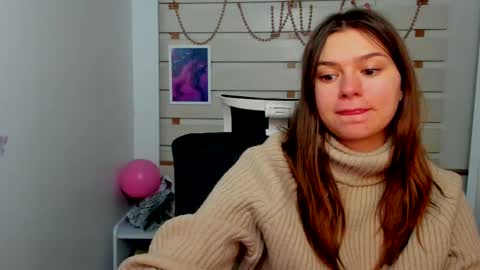 Snapshot of monika_youu chatting on 02/12/25, 07:35 Monika online show from 02/12/25, 07:35