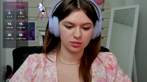 Snapshot of monika_youu chatting on 03/08/25, 11:27 Monika online show from 03/08/25, 11:27