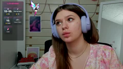 Snapshot of monika_youu chatting on 03/08/25, 05:43 Monika online show from 03/08/25, 05:43