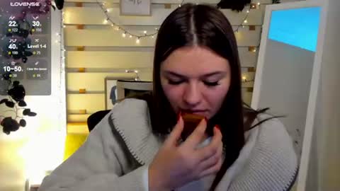 Monika online show from 02/05/26, 02:54