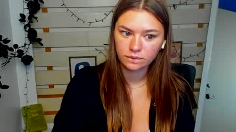 Monika online show from 06/23/26, 06:33