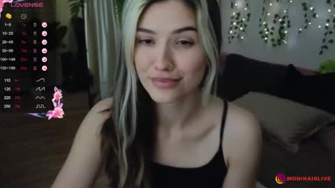 Monika online show from 09/28/25, 01:11