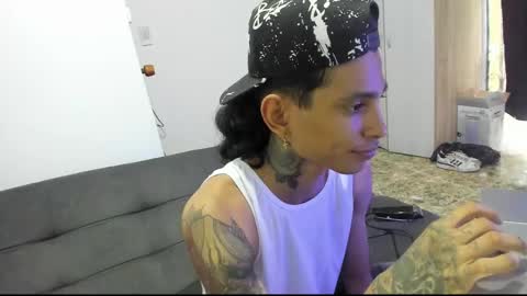 Snapshot of monkeyd_66 chatting on 12/11/24, 04:53 monkeyd_66 online show from 12/11/24, 04:53