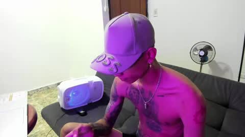 Snapshot of monkeyd_66 chatting on 01/06/25, 01:30 monkeyd_66 online show from 01/06/25, 01:30