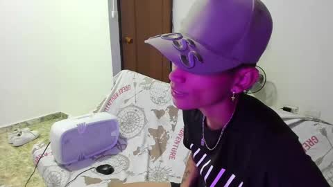 Snapshot of monkeyd_66 chatting on 01/10/25, 10:17 monkeyd_66 online show from 01/10/25, 10:17