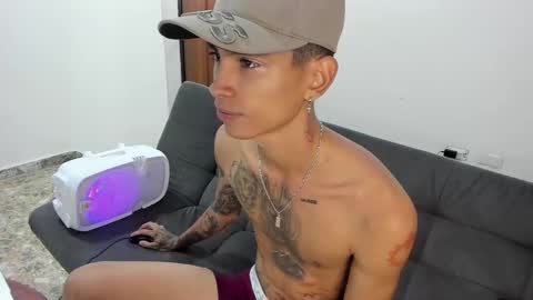 Snapshot of monkeyd_66 chatting on 01/12/25, 08:36 monkeyd_66 online show from 01/12/25, 08:36