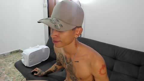 Snapshot of monkeyd_66 chatting on 01/12/25, 02:41 monkeyd_66 online show from 01/12/25, 02:41