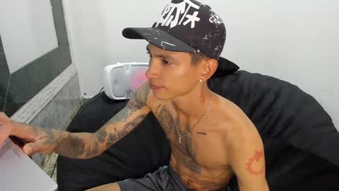 Snapshot of monkeyd_66 chatting on 01/22/25, 09:43 monkeyd_66 online show from 01/22/25, 09:43