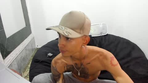 Snapshot of monkeyd_66 chatting on 01/26/25, 03:38 monkeyd_66 online show from 01/26/25, 03:38