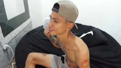 Snapshot of monkeyd_66 chatting on 02/01/25, 10:26 monkeyd_66 online show from 02/01/25, 10:26