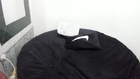 Snapshot of monkeyd_66 chatting on 02/04/25, 08:02 monkeyd_66 online show from 02/04/25, 08:02