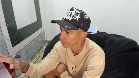 Snapshot of monkeyd_66 chatting on 02/10/25, 09:25 monkeyd_66 online show from 02/10/25, 09:25