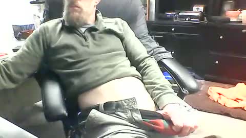 monkeypants0 online show from 11/13/25, 04:17