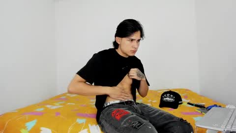 monky_0002 online show from 05/19/26, 08:15