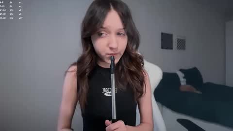 Mary online show from 11/11/25, 08:25