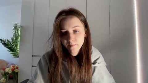 Mary online show from 03/16/26, 07:23