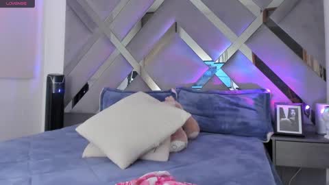 Snapshot of monroe_glez05 chatting on 03/04/25, 04:27 Marilyn online show from 03/04/25, 04:27