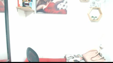 Snapshot of monserrat_diva chatting on 05/06/26, 07:41 monserrat_diva online show from 05/06/26, 07:41