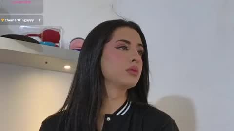 Snapshot of monserrat_trans chatting on 03/11/25, 04:54 Monserrat Salvatore online show from 03/11/25, 04:54