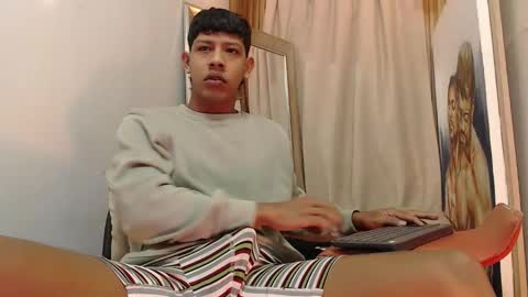 Snapshot of monsoon_the_best chatting on 09/20/25, 02:45 monsoon_the_best online show from 09/20/25, 02:45