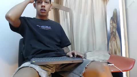 Snapshot of monsoon_the_best chatting on 11/03/25, 02:13 monsoon_the_best online show from 11/03/25, 02:13