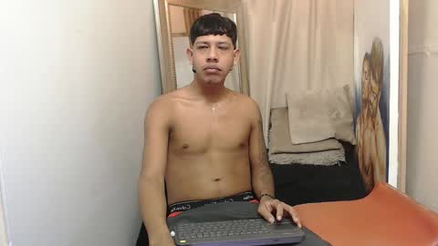 Snapshot of monsoon_the_best chatting on 11/05/25, 02:22 monsoon_the_best online show from 11/05/25, 02:22