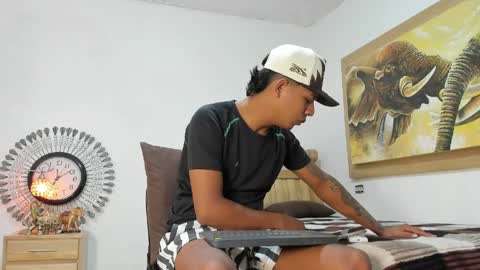 monsoon_the_best online show from 04/14/26, 03:23