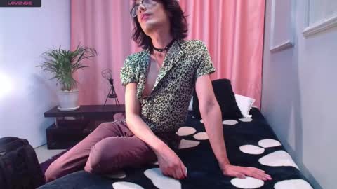 Linda Darling online show from 12/20/25, 07:15