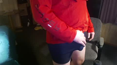 Snapshot of montana6897 chatting on 12/29/24, 08:11 Kingalby817 online show from 12/29/24, 08:11