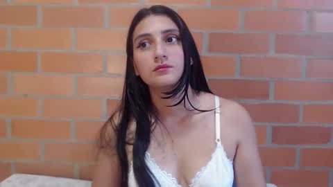 Luisa online show from 03/19/26, 03:05