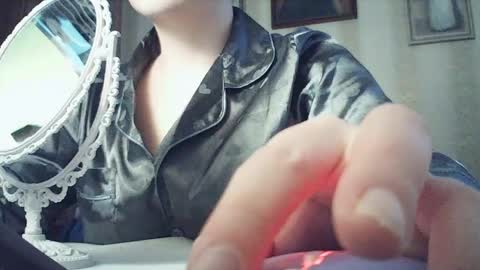 moodiemira online show from 02/19/26, 02:35