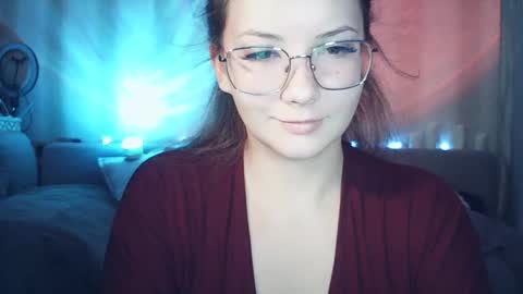 moodiemira online show from 02/28/26, 07:48