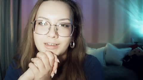 Snapshot of moodiemira chatting on 04/24/26, 10:01 moodiemira online show from 04/24/26, 10:01