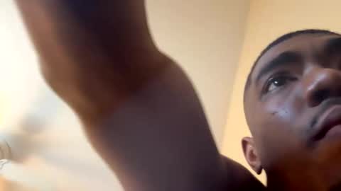 Snapshot of moodsbypino chatting on 02/12/25, 07:02 moodsbypino online show from 02/12/25, 07:02