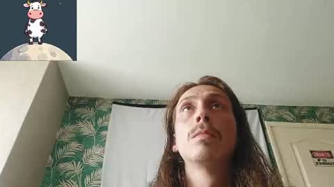Snapshot of mooersecoras chatting on 07/08/26, 10:53 Moo online show from 07/08/26, 10:53