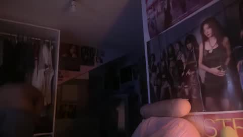 moon online show from 09/21/25, 12:45