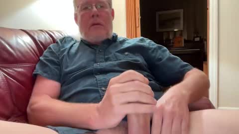 Snapshot of moon4music chatting on 02/15/26, 04:09 moon4music online show from 02/15/26, 04:09