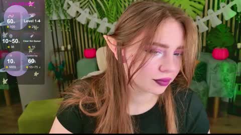 Moon  Bunny online show from 10/30/25, 04:08