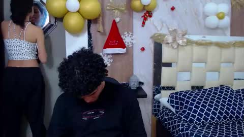 moon_and_fire_ online show from 11/19/25, 04:01