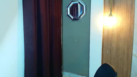 moon_and_fire_ online show from 02/11/26, 05:23