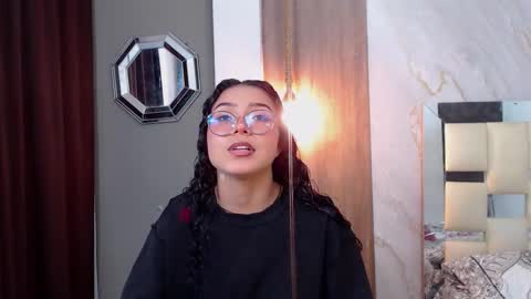 moon_and_fire_ online show from 02/19/26, 03:02