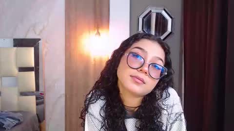 moon_and_fire_ online show from 03/14/26, 06:30